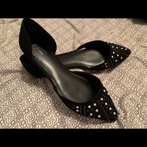 Brand new black and pearl flats. Size 11